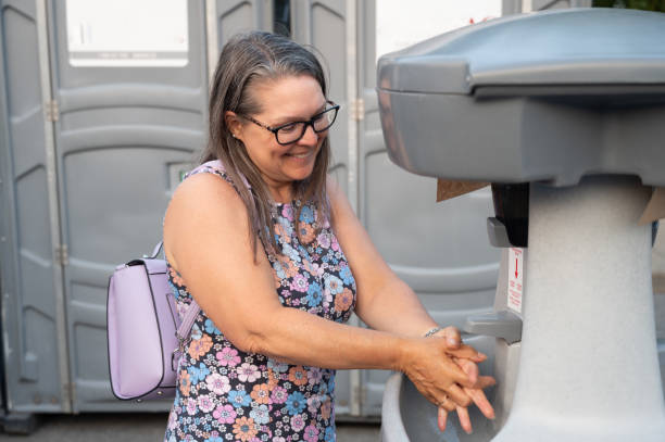 Best Portable bathroom rental  in Su Oswego, NY